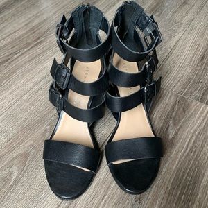 Very Volatile sandals